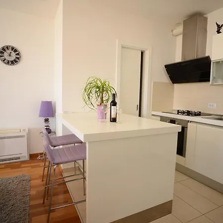 Apartment Base Bridge Zadar