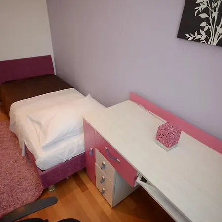 Apartman Base Bridge - Centre - Free Parking Zára