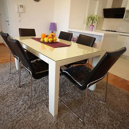 Apartament Base Bridge - Centre - Free Parking