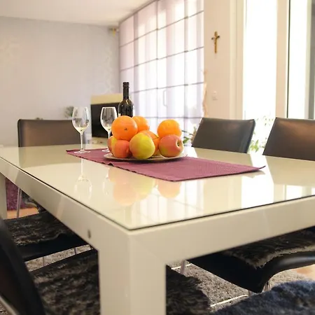 Apartament Base Bridge - Centre - Free Parking