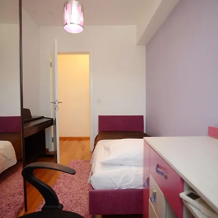Apartament Base Bridge - Centre - Free Parking
