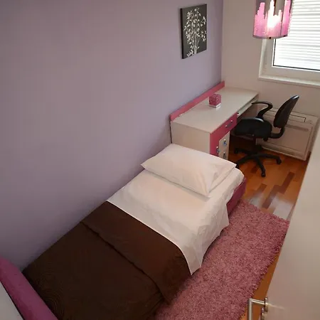 Base Bridge - Centre - Free Parking Zadar