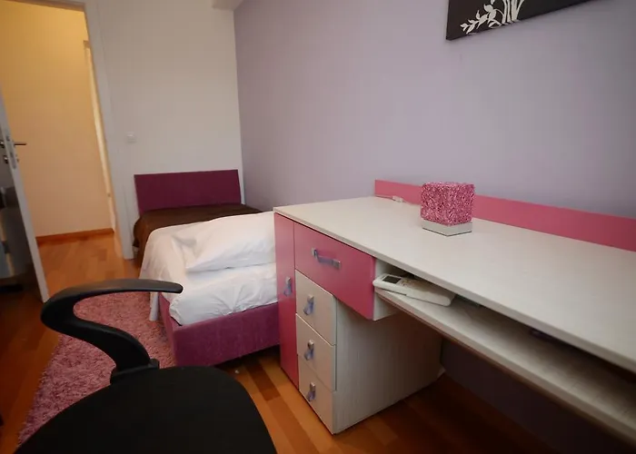 Base Bridge - Centre - Free Parking *