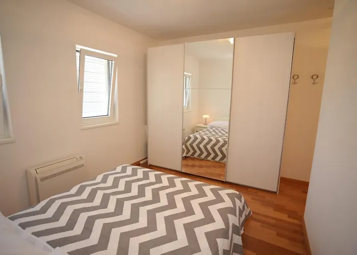 Base Bridge - Centre - Free Parking * Zadar